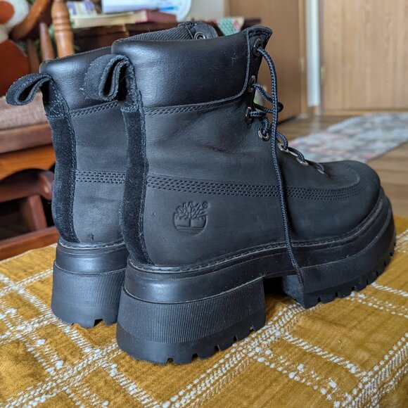 Black Timberland Platform Boots, size 7 - Picture 3 of 13